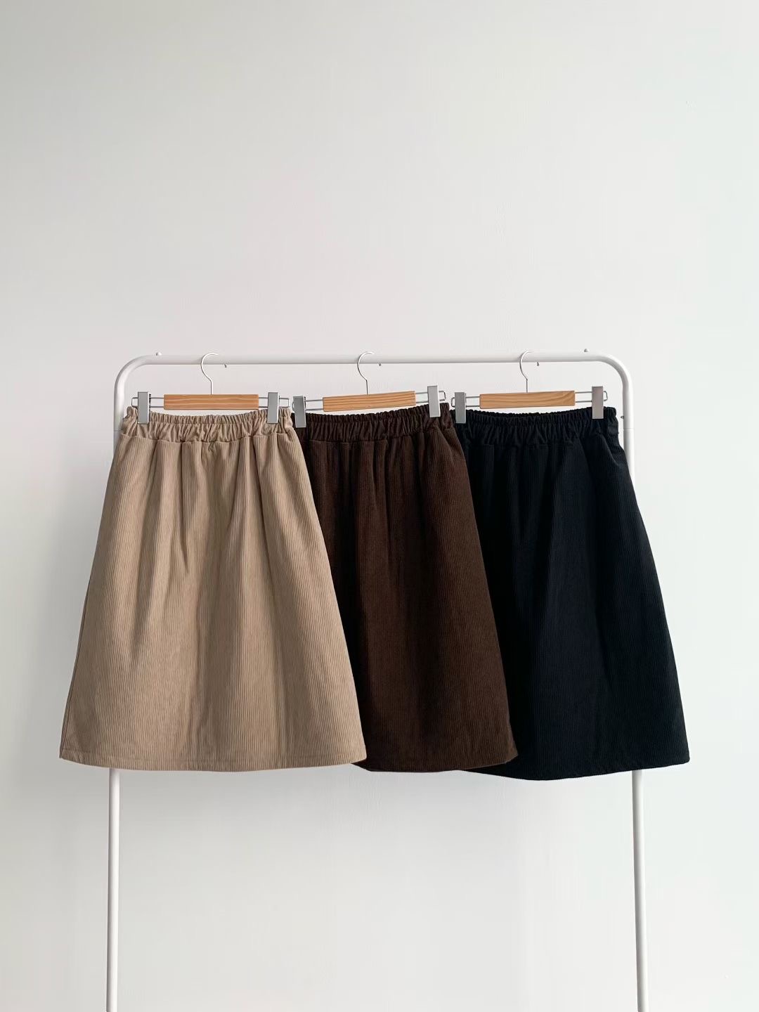 BRAND MARKET-브랜드마켓-T東大門實拍女裝新品人氣半身裙中短裙BRAND MARKET-2件起半身裙/中短裙圖色3左三色