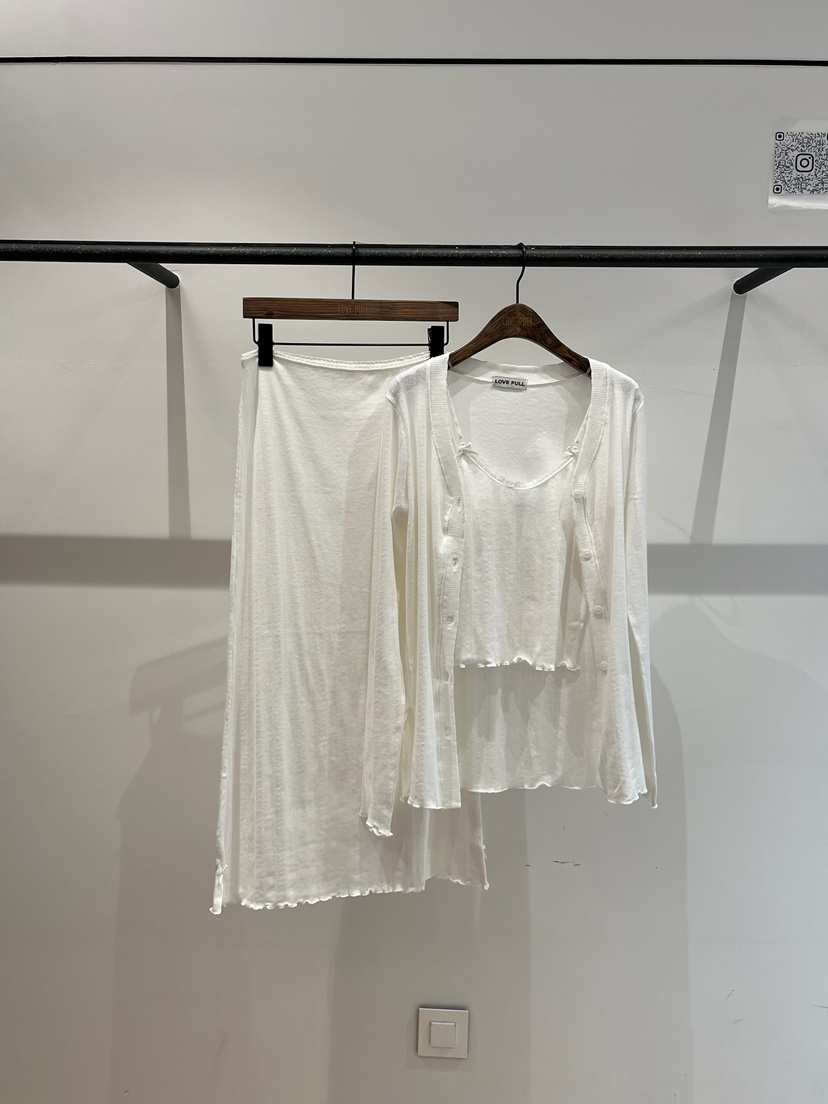 LOVE PULL韓國代購女裝新品熱賣休閑人氣時尚套裝三件套LOVE PULL套裝圖色1