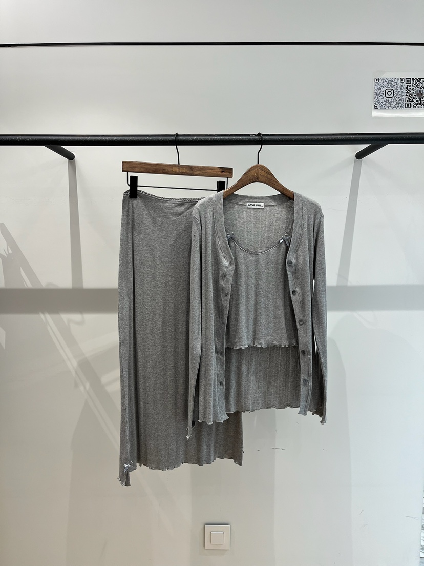 LOVE PULL韓國代購女裝新品熱賣休閑人氣時尚套裝三件套LOVE PULL套裝圖色2