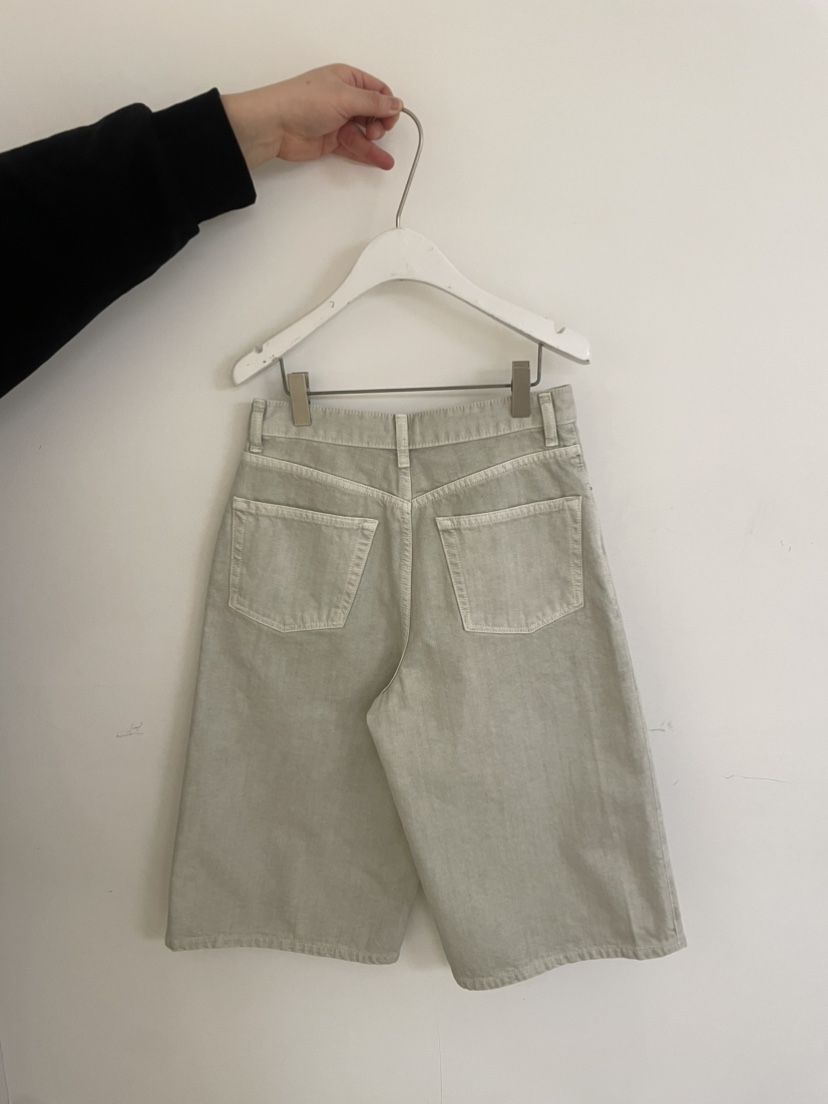 JEONG GAM STUDIOS東大門代購女士新品推薦職業熱賣短褲JEONG GAM STUDIOS短褲