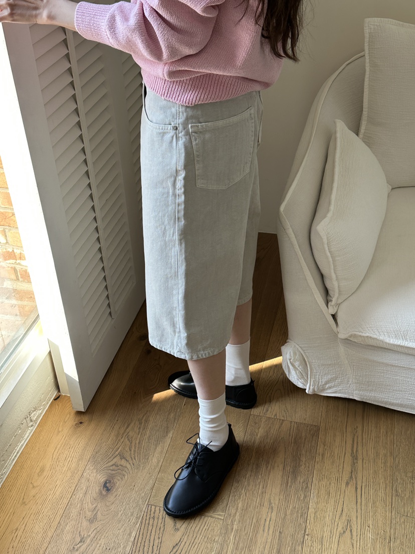 JEONG GAM STUDIOS東大門代購女士新品推薦職業熱賣短褲JEONG GAM STUDIOS短褲