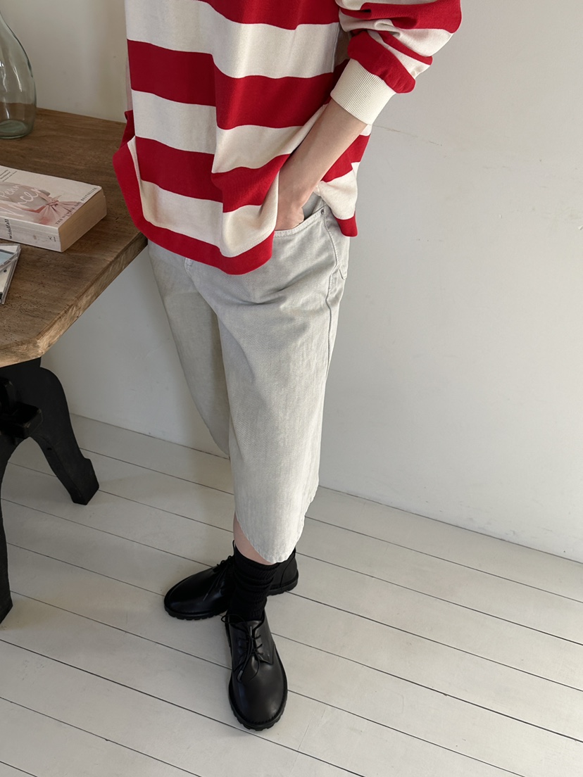 JEONG GAM STUDIOS東大門代購女士新品推薦職業熱賣短褲JEONG GAM STUDIOS短褲