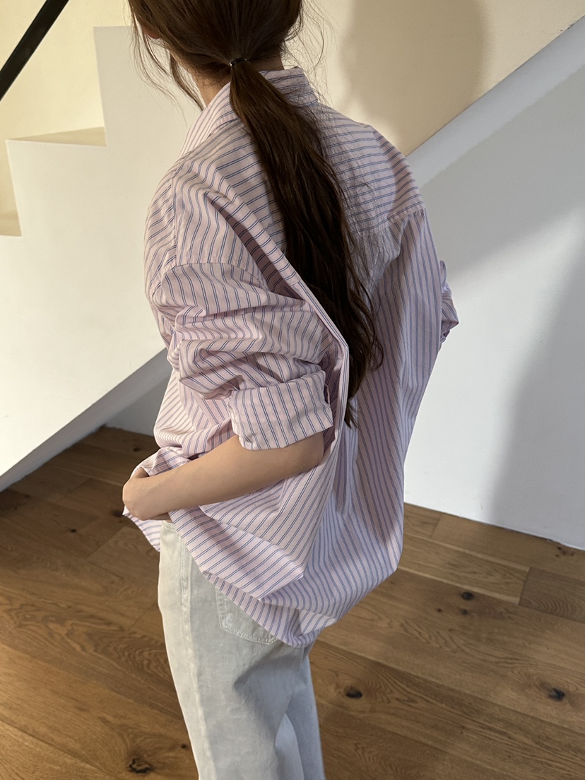 JEONG GAM STUDIOS東大門直郵女士新品熱賣休閑襯衫蕾絲衫JEONG GAM STUDIOS襯衫/蕾絲衫