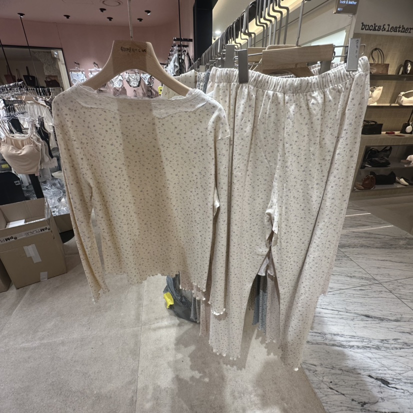 VICTORIA-P東大門代購女裝新款時尚熱賣真品人氣睡衣套裝VICTORIA睡衣