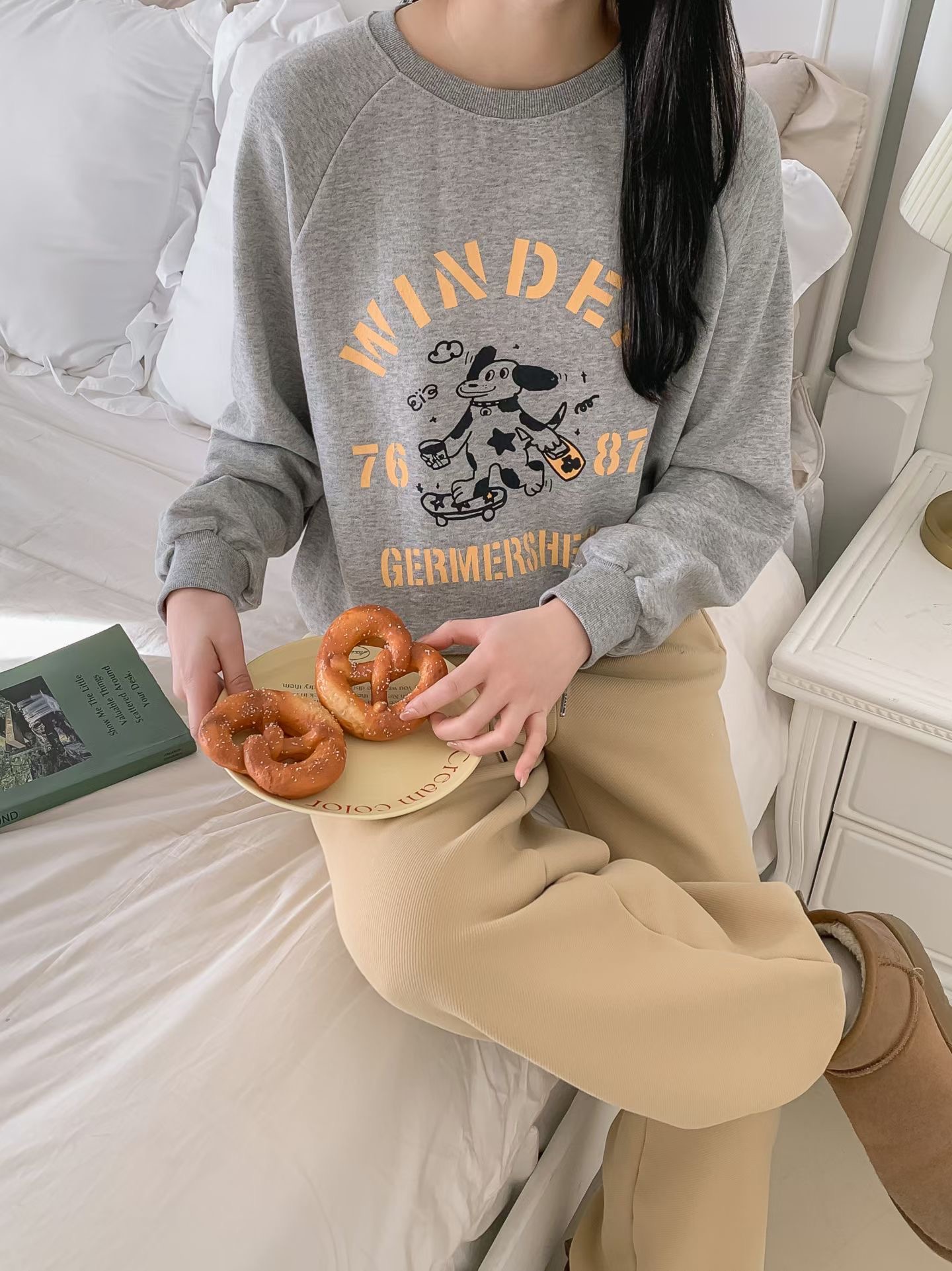 KKANNJUU東大門代購女裝新品熱賣人氣推薦時尚職業休閑衛衣KKAMJUU衛衣圖色2