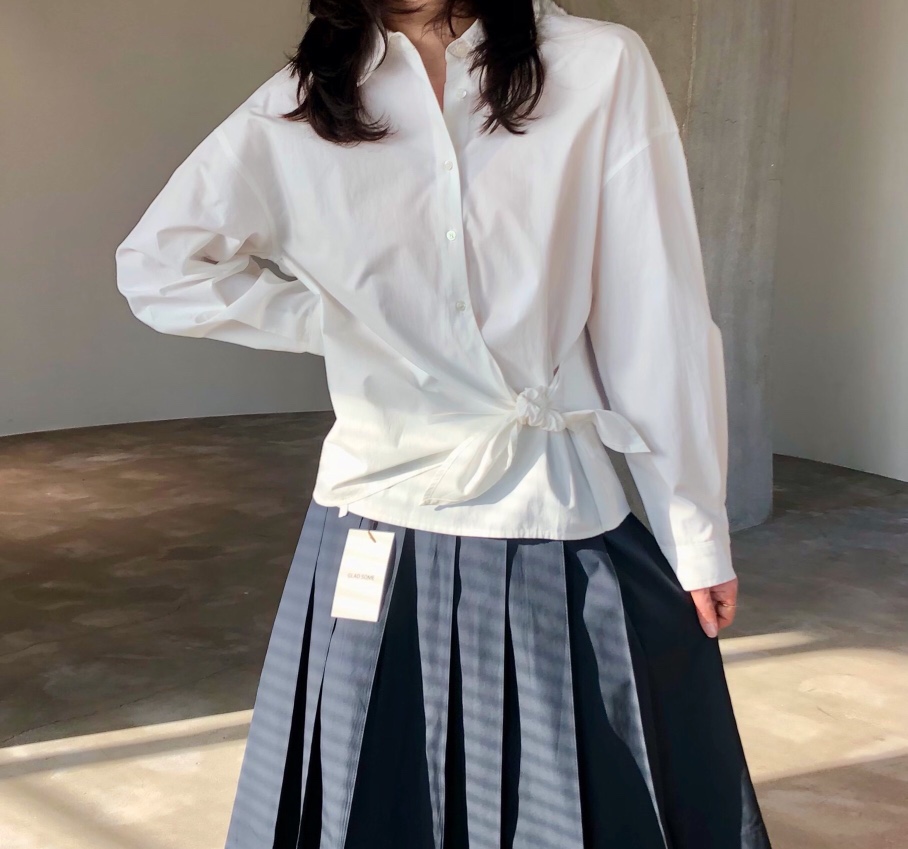 GLAD SOME東大門實拍女士新款時尚26春夏熱賣襯衫蕾絲衫GLAD SOME襯衫/蕾絲衫