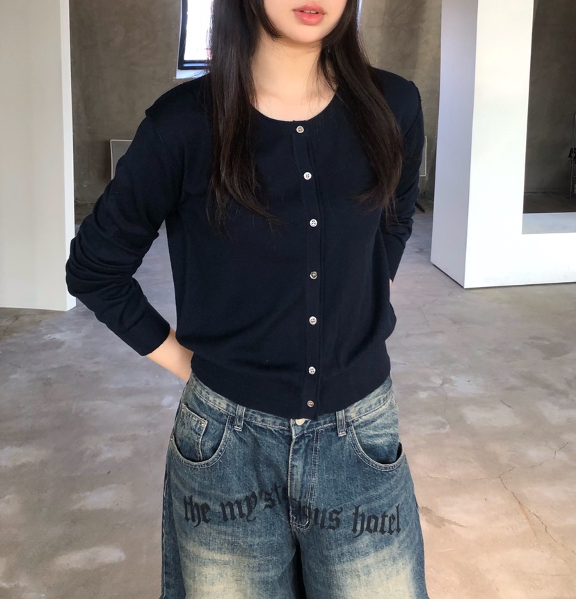 GLAD SOME東大門實拍女士新品推薦休閑時尚針織衫圓領開衫GLAD SOME針織衫