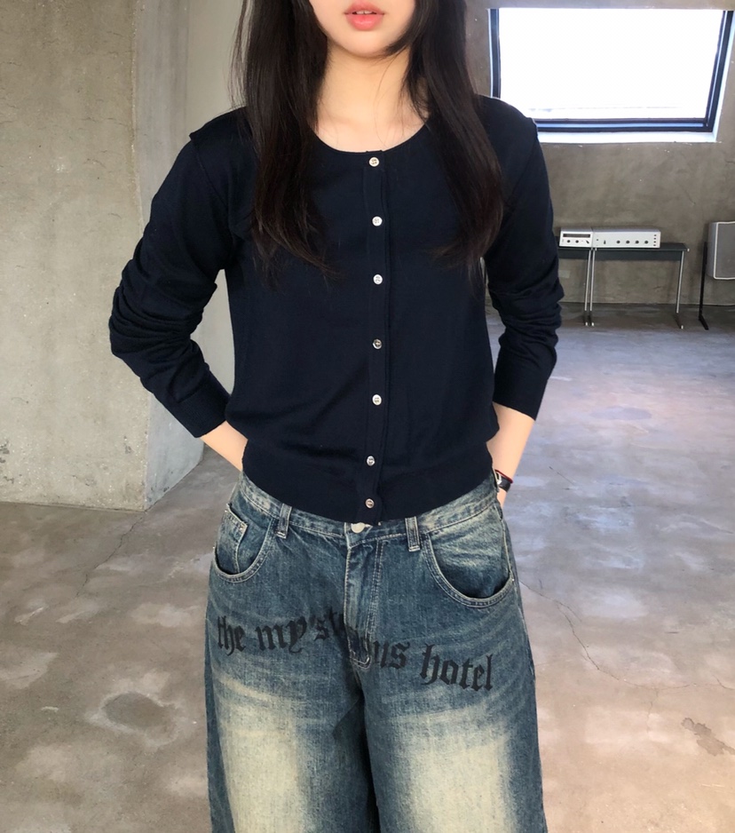 GLAD SOME東大門實拍女士新品推薦休閑時尚針織衫圓領開衫GLAD SOME針織衫