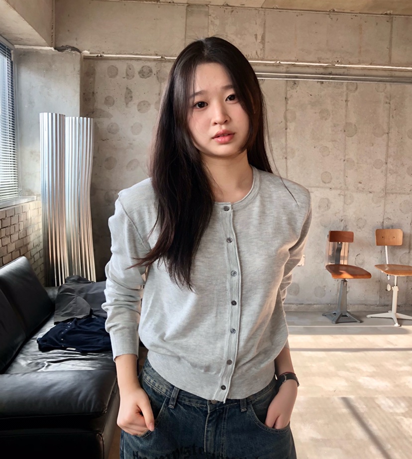 GLAD SOME東大門實拍女士新品推薦休閑時尚針織衫圓領開衫GLAD SOME針織衫