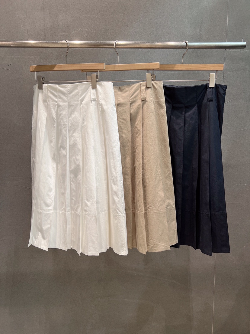 GLAD SOME韓國直郵女裝新款時尚熱賣人氣半身裙中短裙褶裥GLAD SOME半身裙/中短裙