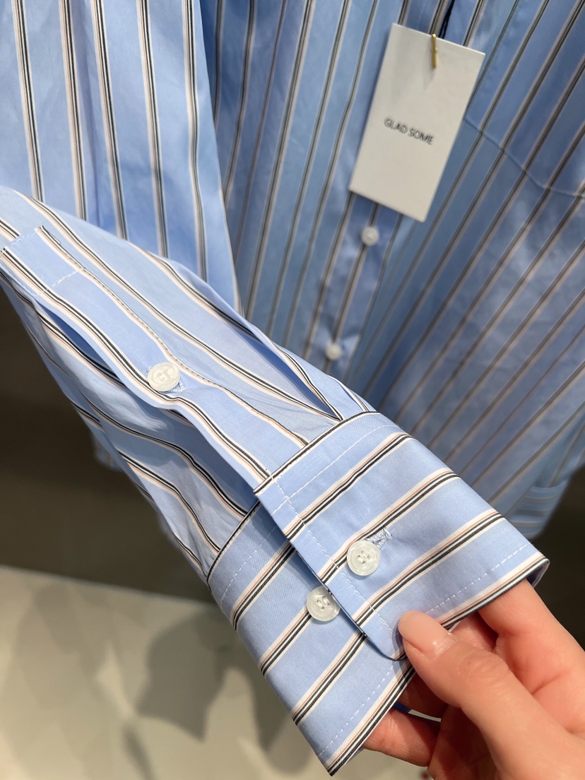 GLAD SOME東大門直郵女士新品熱賣真品時尚人氣襯衫蕾絲衫GLAD SOME襯衫/蕾絲衫