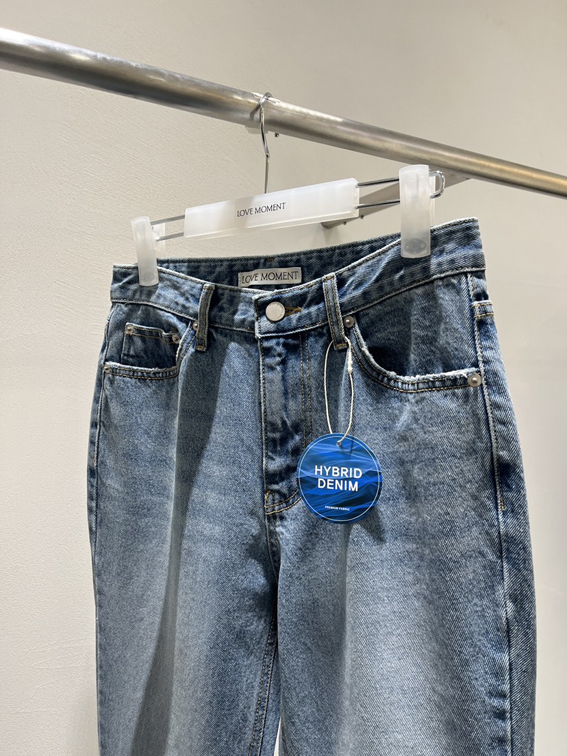 LOVE MOMENT韓國直郵女士新款真品熱賣推薦牛仔褲修身喇叭LOVE MOMENT牛仔褲