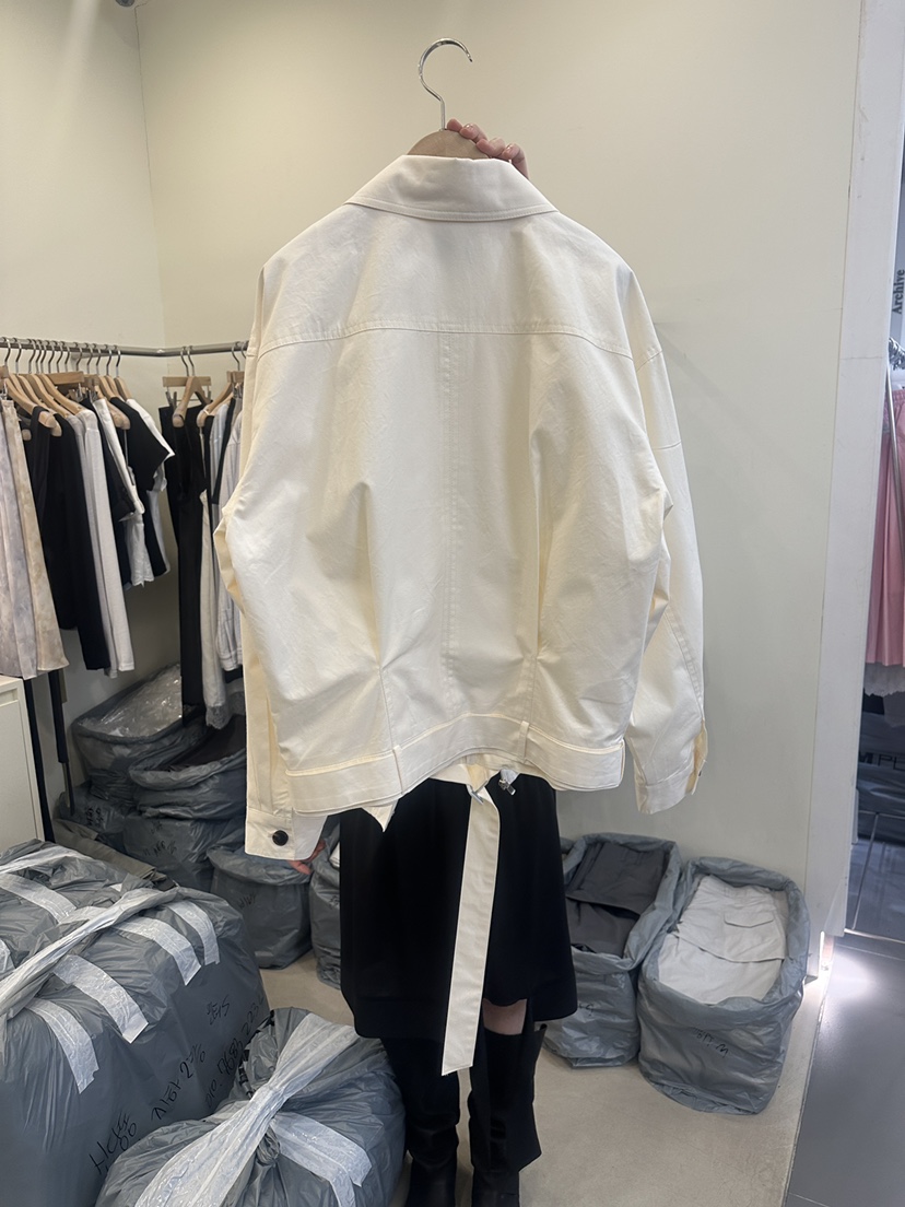 MONDAYMORING東大門代購女士新品真品熱賣職業夾克含腰帶MONDAYMORING夾克