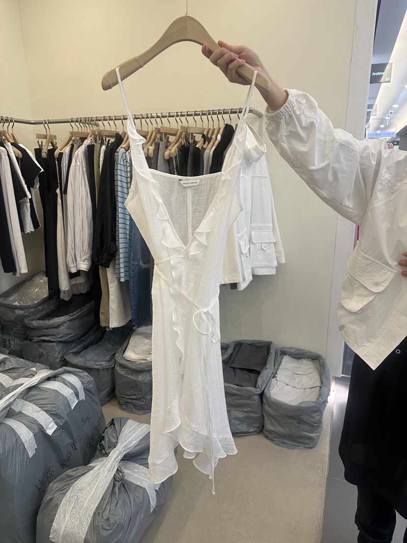 MONDAYMORING韓國直郵女士新款真品熱賣26春夏時尚連衣裙MONDAYMORING連衣裙圖色1