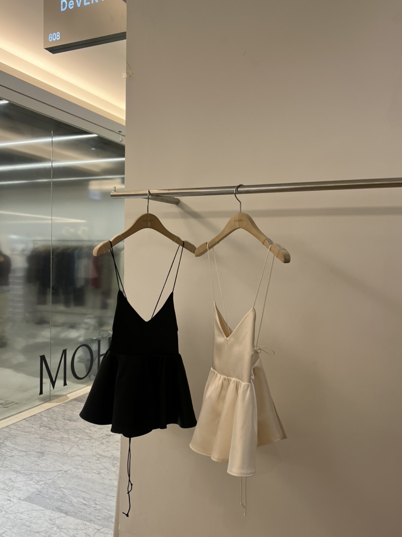 DE VENTI韓國代購女士新品人氣職業時尚推薦吊帶背心緞面DE VENTI吊帶/背心