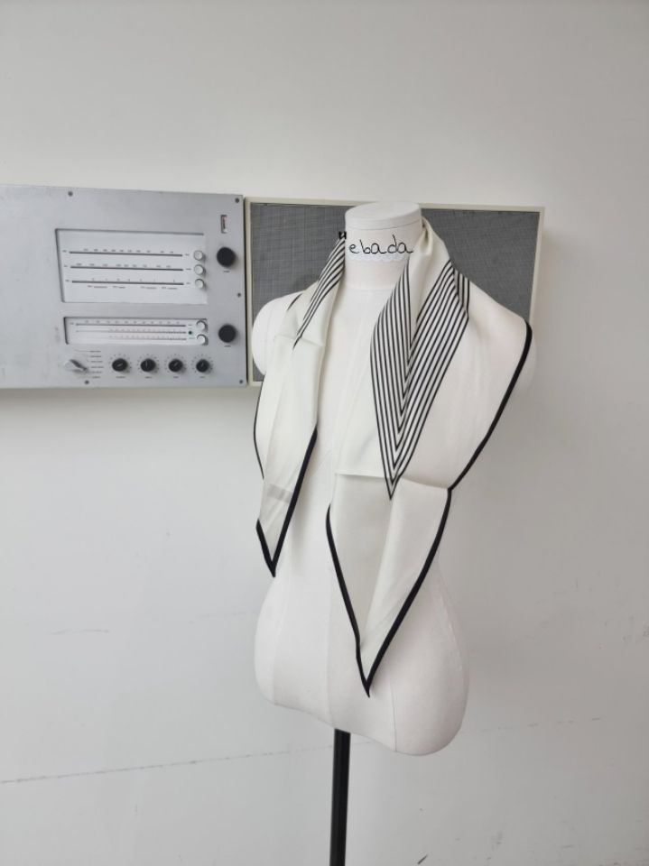 EBADA韓國代購女士新款人氣休閑時尚真品熱賣圍巾披肩絲綢EBADA圍巾/披肩圖色1