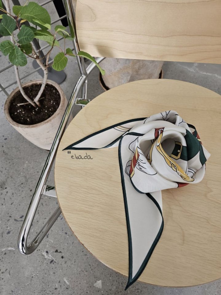 EBADA東大門直郵女裝新品真品推薦人氣圍巾披肩花朵腰帶絲綢EBADA圍巾/披肩