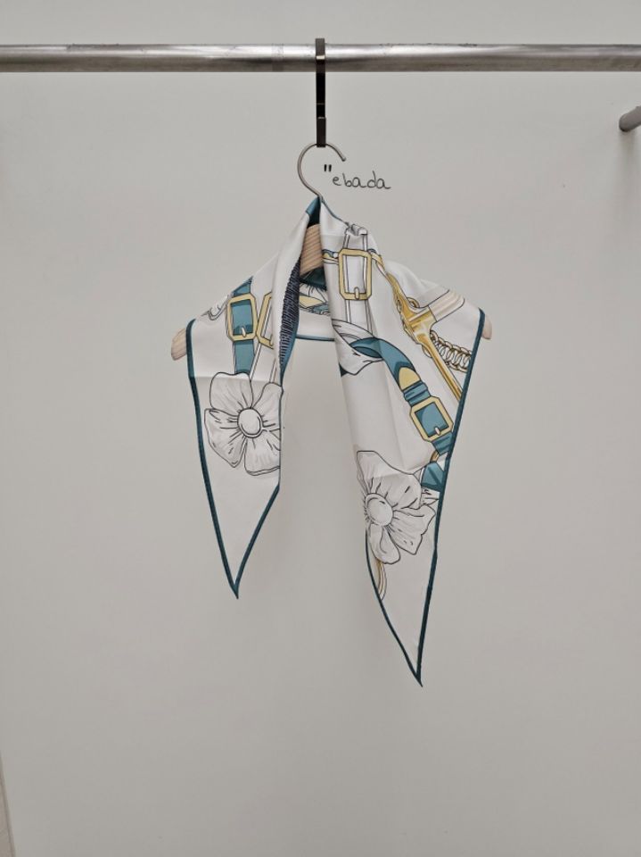 EBADA東大門直郵女裝新品真品推薦人氣圍巾披肩花朵腰帶絲綢EBADA圍巾/披肩圖色2