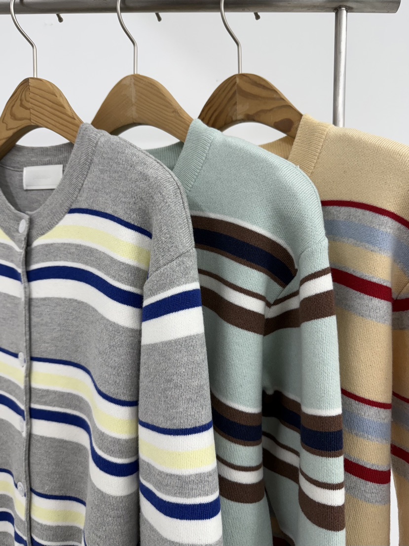 YIKHO STYLE韓國代購女士新品推薦職業人氣熱賣休閑針織衫YIKHO STYLE針織衫