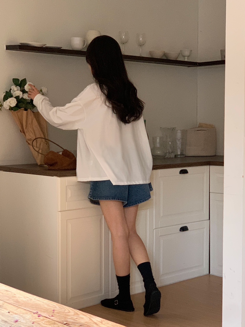 FORMSTUDIO韓國代購女裝新品26春夏熱賣推薦長袖T恤喇叭形FORMSTUDIO長袖T恤