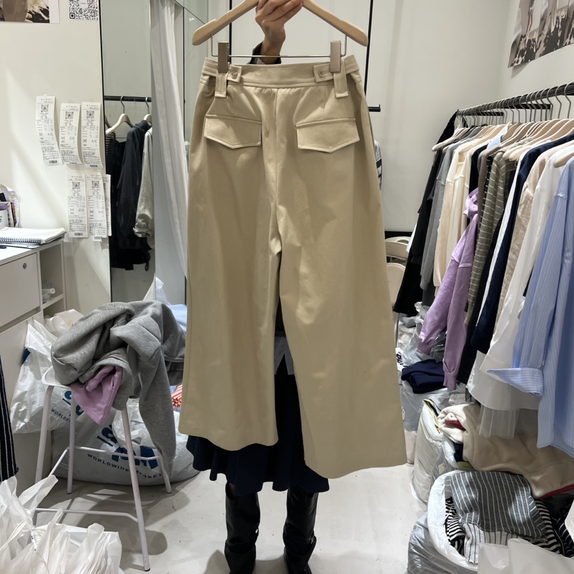 YUNBAL東大門實拍女裝新款人氣時尚休閑推薦熱賣休閑褲紐扣YUNBAL休閑褲