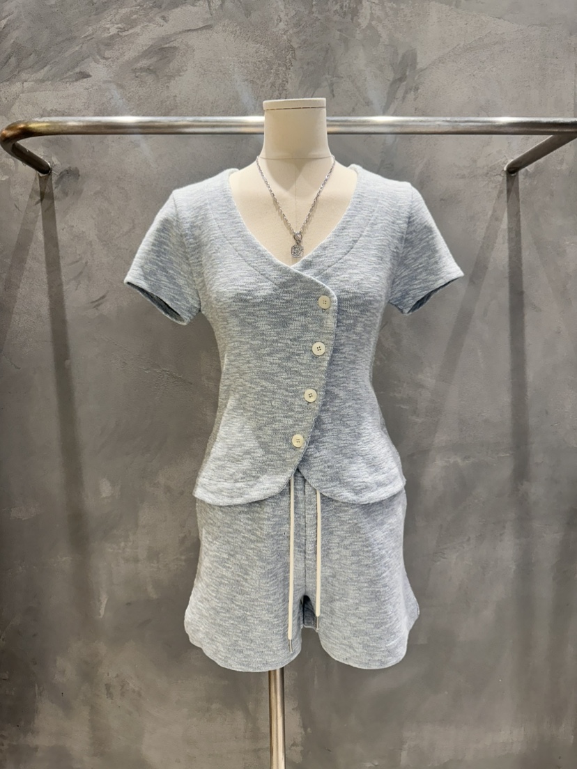 KIFF東大門實拍女裝新款人氣26春夏休閑推薦熱賣套裝套裝KIFF套裝圖色2