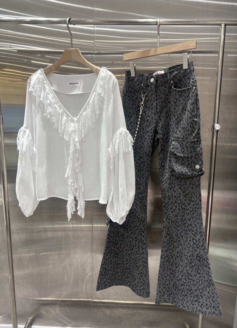 PLATFORM-L東大門直郵女裝新品人氣推薦真品熱賣襯衫蕾絲衫PLATFORM襯衫/蕾絲衫