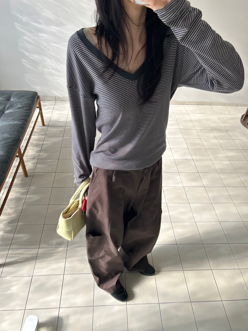 ME MO東大門直郵女士新品真品時尚人氣26春夏長袖T恤V領ME MO長袖T恤