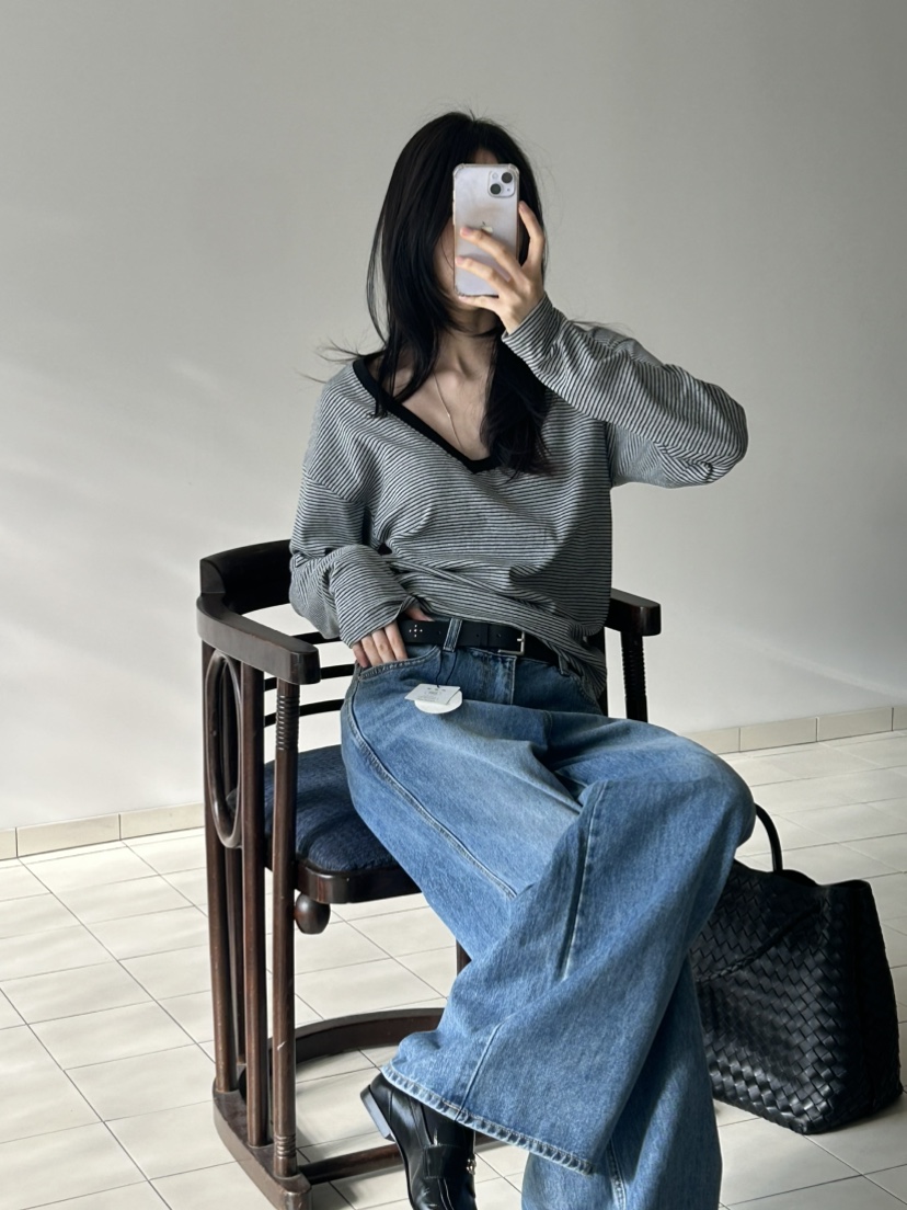 ME MO東大門直郵女士新品真品時尚人氣26春夏長袖T恤V領ME MO長袖T恤