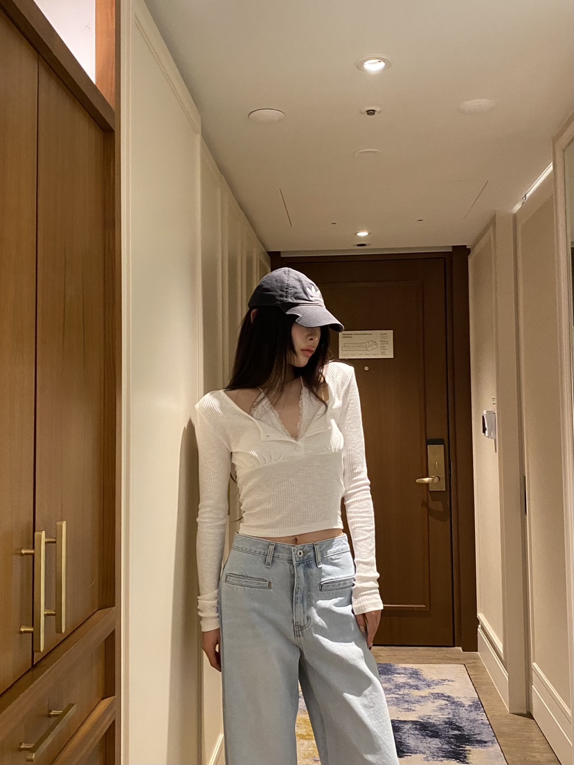 FOUREIGHT東大門實拍女士新品26春夏長袖T恤假兩件蕾絲雙層FOUR EIGHT長袖T恤