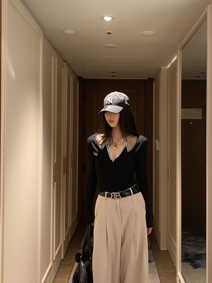 FOUREIGHT東大門實拍女士新品26春夏長袖T恤假兩件蕾絲雙層FOUR EIGHT長袖T恤