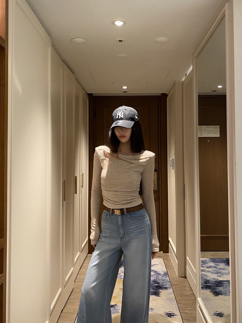 FOUREIGHT韓國直郵女裝新款休閑熱賣推薦時尚職業長袖T恤FOUR EIGHT長袖T恤