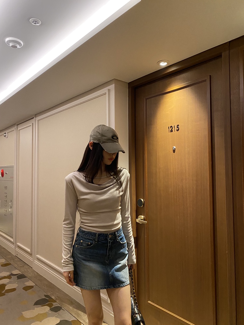 FOUREIGHT東大門實拍女裝新款推薦休閑真品職業26春夏長袖T恤FOUR EIGHT長袖T恤