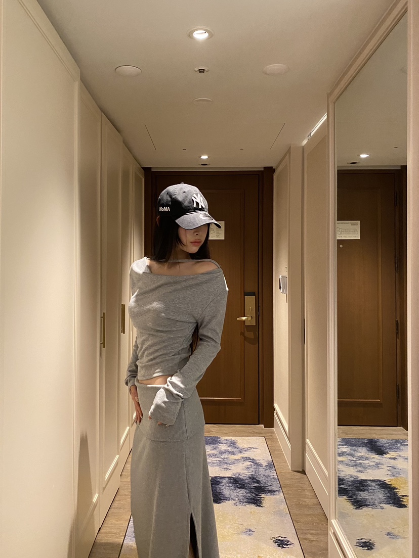 FOUREIGHT東大門實拍女裝新款推薦休閑真品職業26春夏長袖T恤FOUR EIGHT長袖T恤