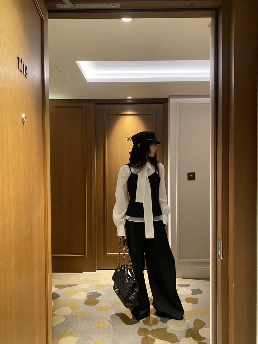 FOUREIGHT韓國直郵女士新品推薦26春夏襯衫蕾絲衫系帶褶裥FOUR EIGHT襯衫/蕾絲衫