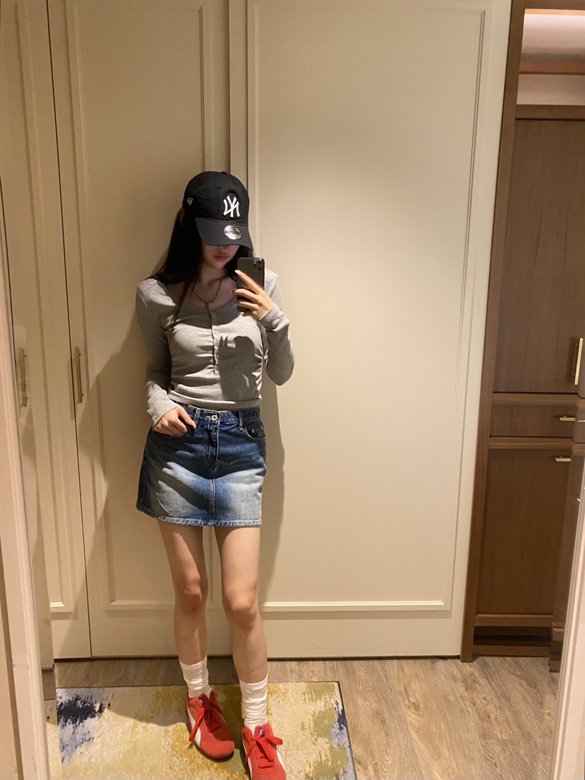 FOUREIGHT東大門直郵女士新款職業休閑26春夏真品長袖T恤FOUR EIGHT長袖T恤