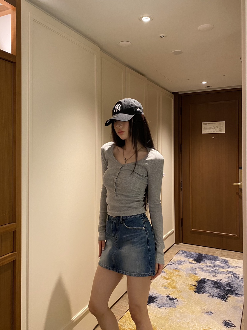 FOUREIGHT東大門直郵女士新款職業休閑26春夏真品長袖T恤FOUR EIGHT長袖T恤