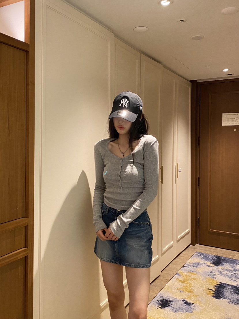 FOUREIGHT東大門直郵女士新款職業休閑26春夏真品長袖T恤FOUR EIGHT長袖T恤