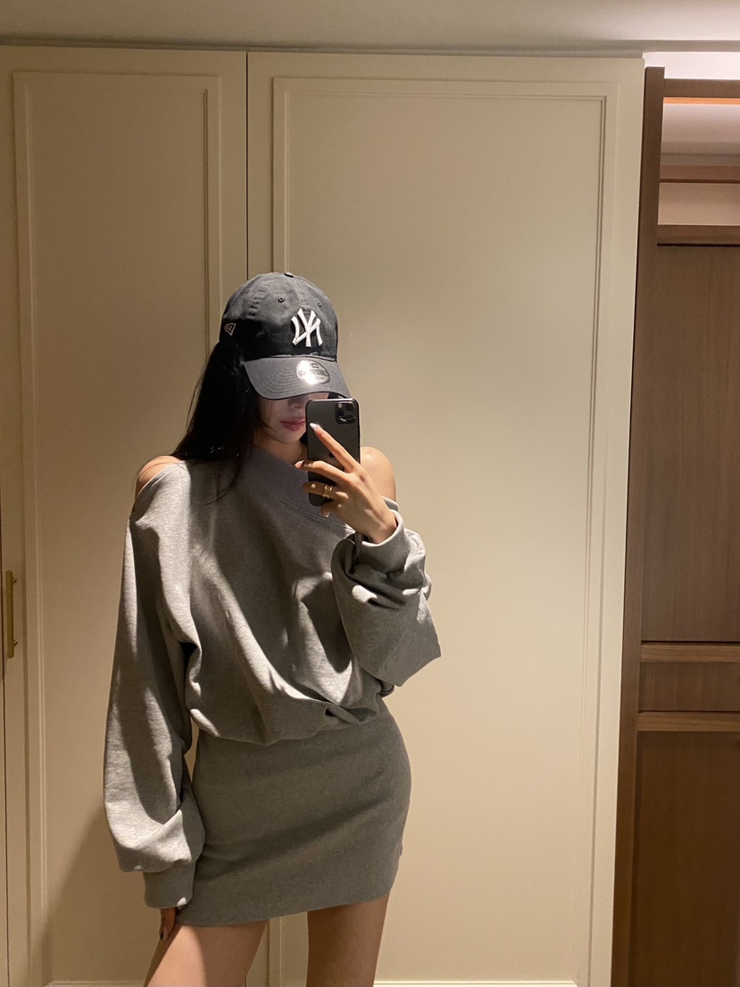 FOUREIGHT東大門直郵女裝新款人氣推薦時尚熱賣真品連衣裙FOUR EIGHT連衣裙