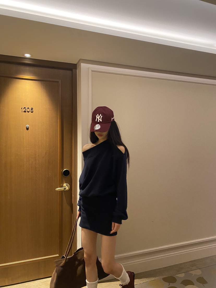 FOUREIGHT東大門直郵女裝新款人氣推薦時尚熱賣真品連衣裙FOUR EIGHT連衣裙