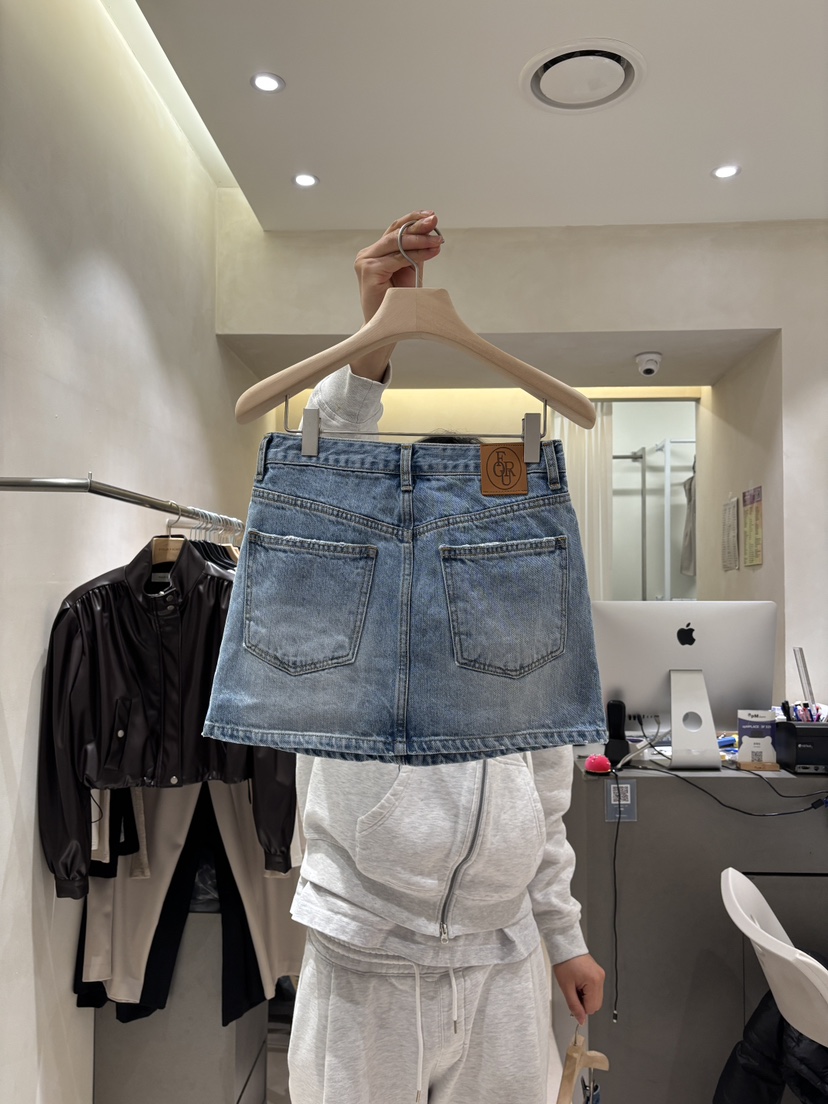 FOUREIGHT東大門直郵女士新品26春夏熱賣時尚休閑人氣短裙FOUR EIGHT短裙