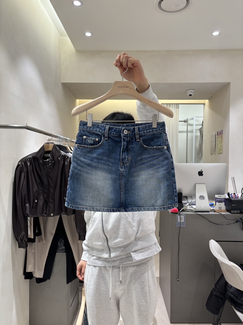 FOUREIGHT東大門直郵女士新品26春夏熱賣時尚休閑人氣短裙FOUR EIGHT短裙圖色2