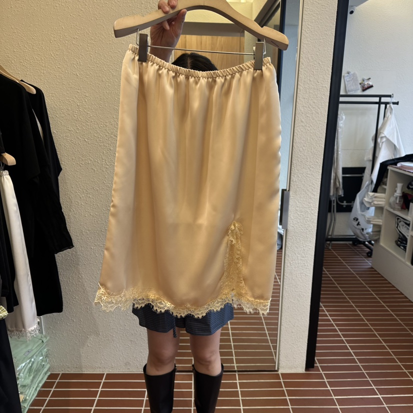 CHOI-L東大門直郵女士新款推薦真品26春夏半身裙中短裙緞面CHOI半身裙/中短裙圖色3