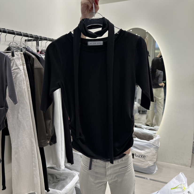 AT THE END東大門代購女士新款人氣推薦熱賣職業T恤含圍巾AT THE ENDT恤圖色2