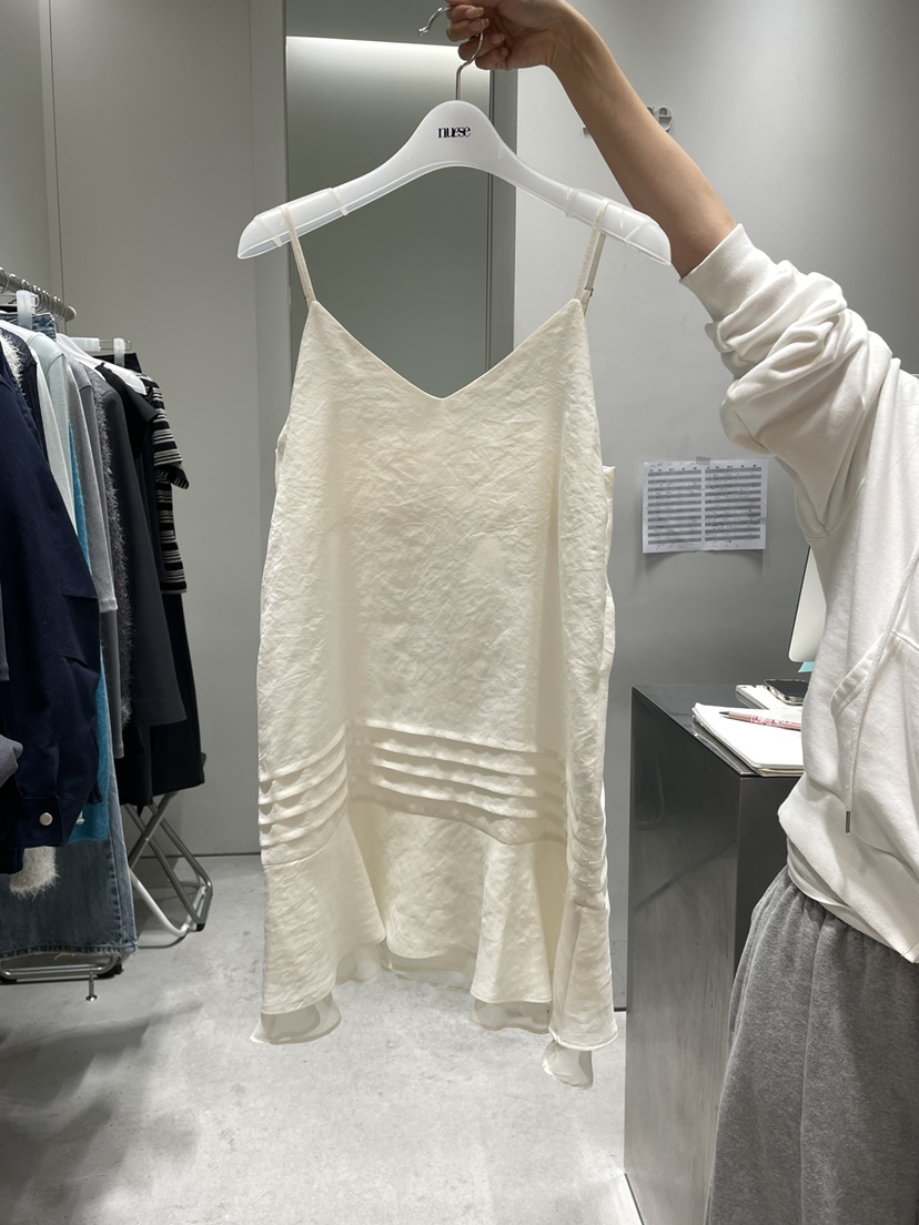 NUESE東大門代購女裝新款人氣休閑職業熱賣推薦真品連衣裙NUESE連衣裙圖色1