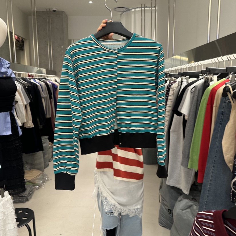 ARTE STUDIO/ATTENTION EDITORIAL東大門直郵女士新款26春夏針織衫開襟衫ARTE STUDIO/ATTENTION EDITORIAL針織衫圖色1