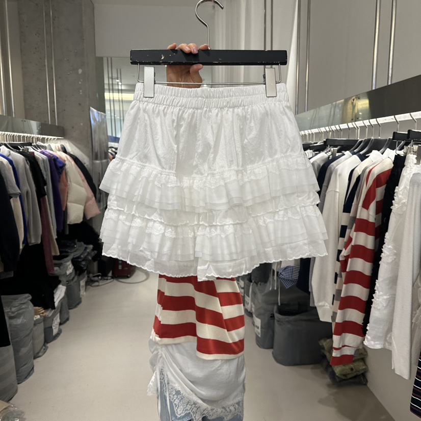 ARTE STUDIO/ATTENTION EDITORIAL韓國直郵女裝新品真品裙褲荷葉邊ARTE STUDIO/ATTENTION EDITORIAL裙褲圖色1