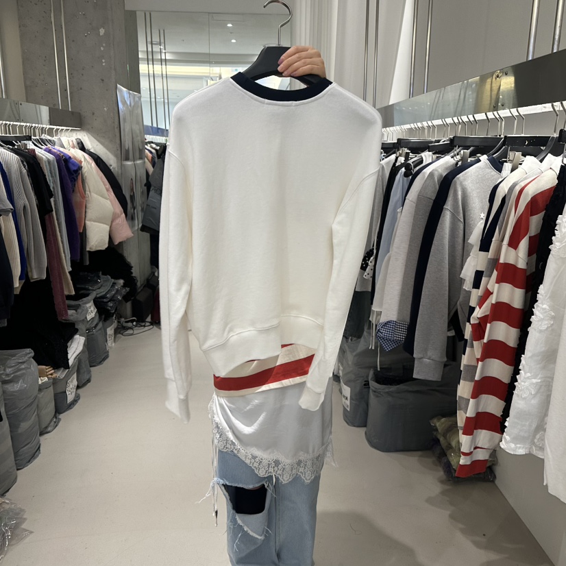 ARTE STUDIO/ATTENTION EDITORIAL東大門實拍女士新品時尚長袖T恤ARTE STUDIO/ATTENTION EDITORIAL長袖T恤