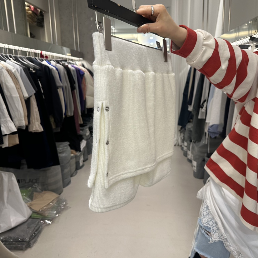 ARTE STUDIO/ATTENTION EDITORIAL東大門直郵女士新款熱賣裙褲鏤空ARTE STUDIO/ATTENTION EDITORIAL裙褲