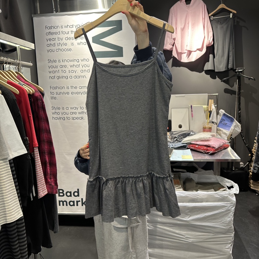 EL BOSQUE東大門實拍女裝新品真品職業26春夏吊帶背心褶皺EL BOSQUE吊帶/背心圖色2